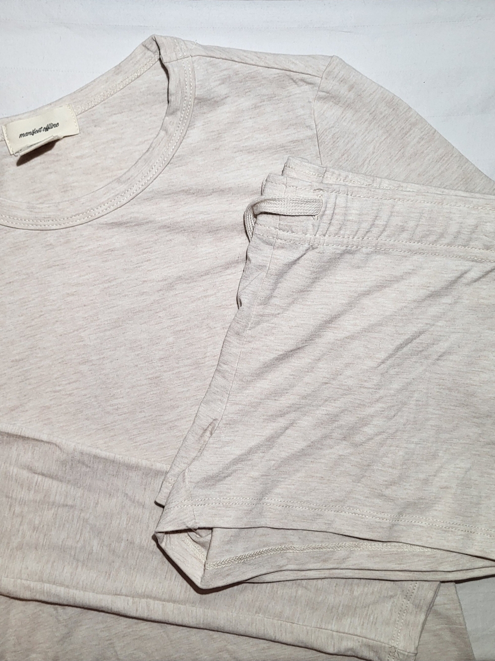 Manifest Offline Women's Beige Pajama Set